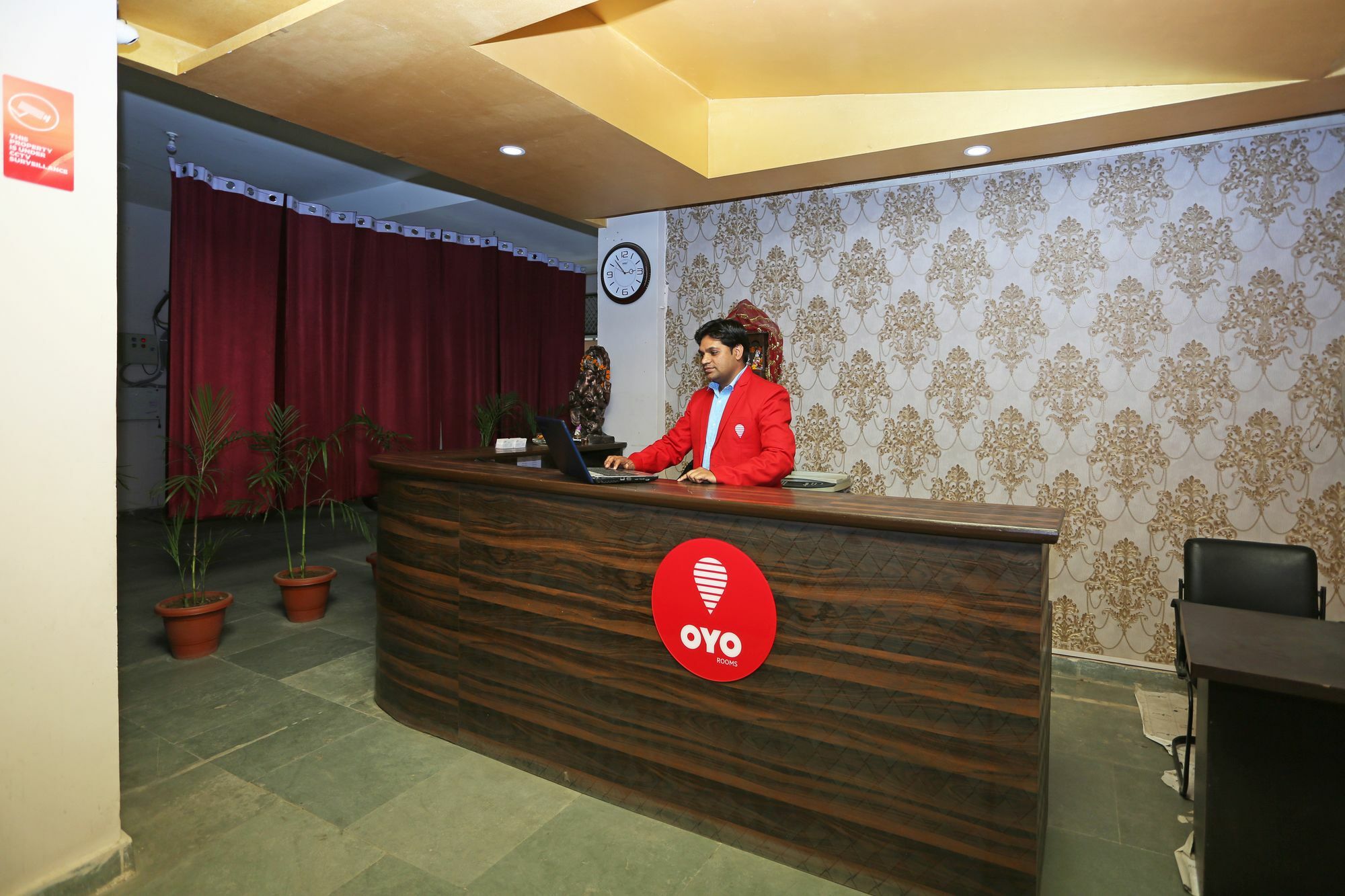 Super Hotel O Mahal Nueva Delhi Exterior foto